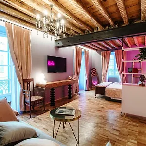 Gasthuis Vitrum - Luxury, Como